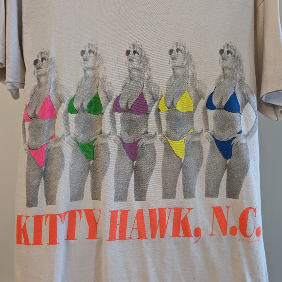 Vintage 1991 Bikini Girls T-shirt - Woop Woop - Kitty Hawk, N.C. - Picture 4 of 15